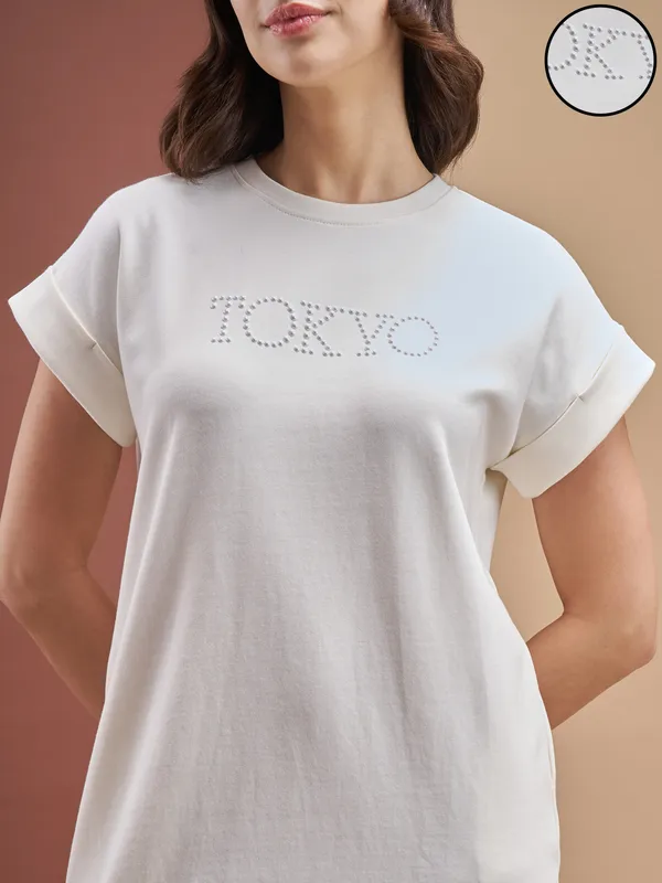 Street By Tokyo Talkies Women Off White Solid T-shirt Dress