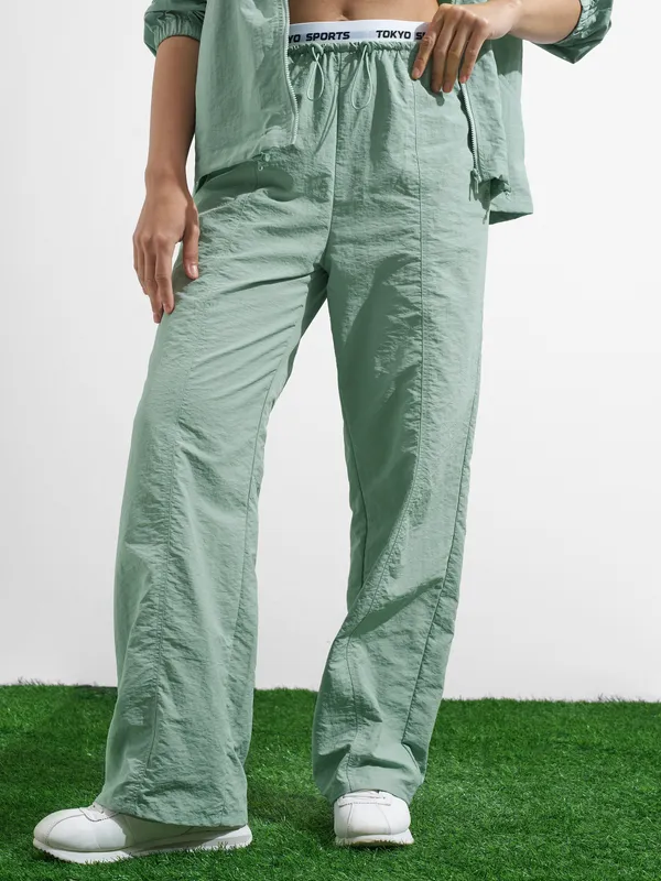 Street By Tokyo Talkies Women Green Solid Relaxed Fit Cargos
