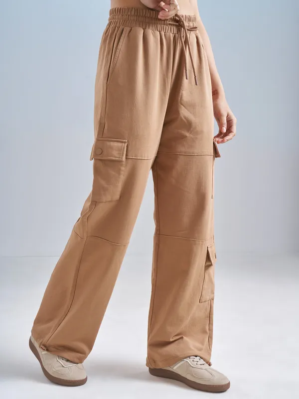 Street By Tokyo Talkies Women Brown Solid Relaxed Fit Cargos