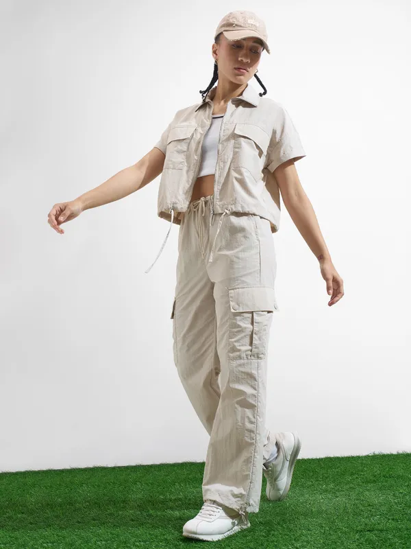 Street By Tokyo Talkies Women Beige Solid Regular Fit Cargos