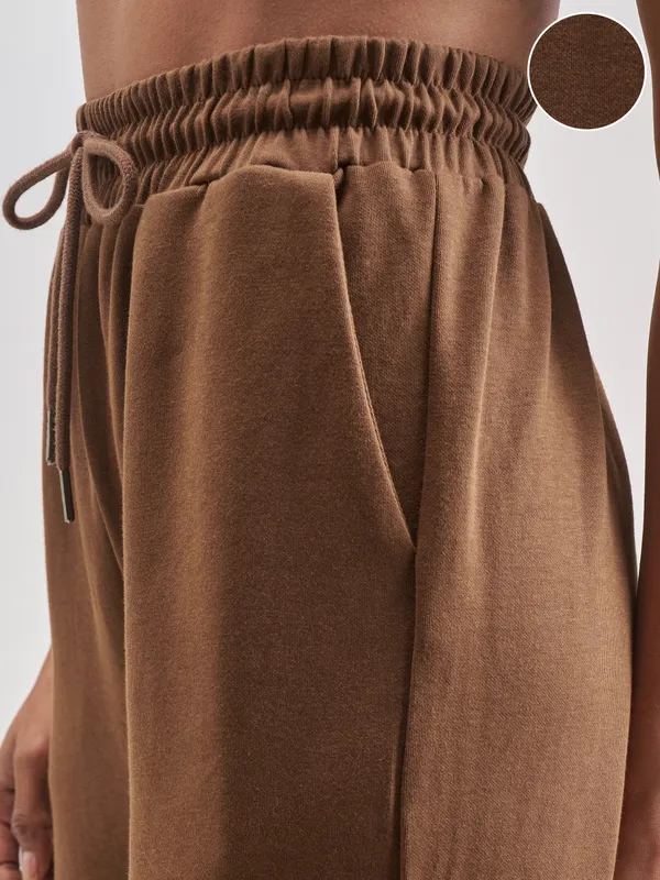 Street By Tokyo Talkies Women Brown Solid Regular Fit Trouser