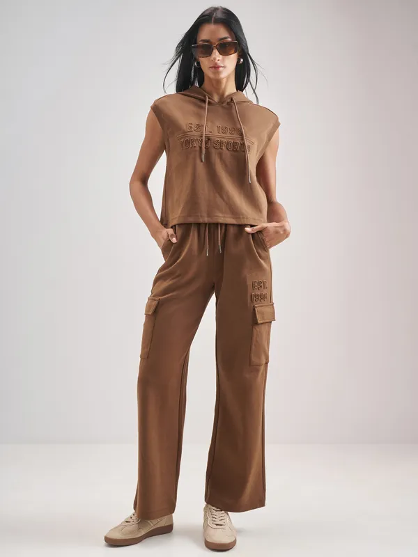 Street By Tokyo Talkies Women Brown Solid Straight Fit Regular Trouser