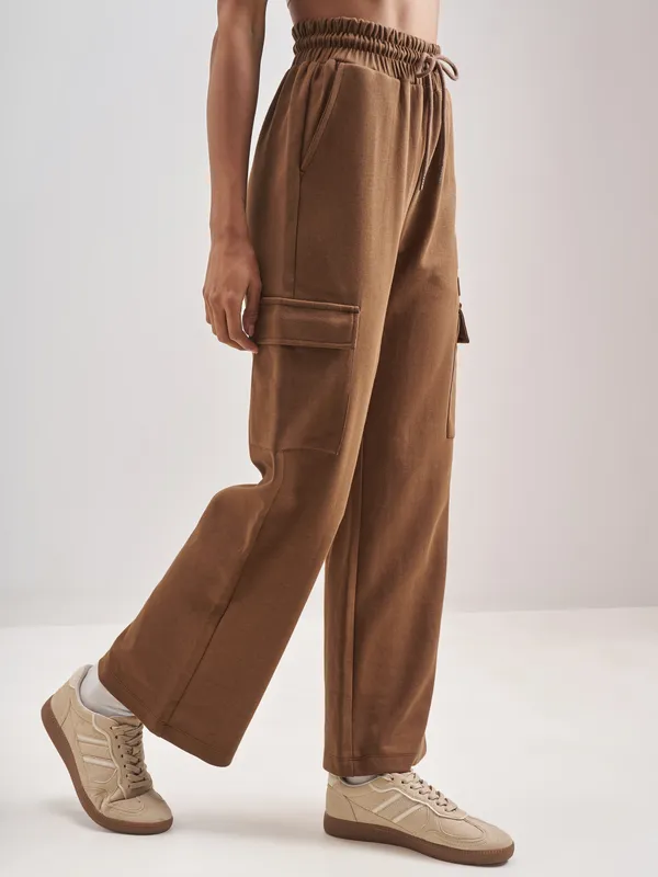 Street By Tokyo Talkies Women Brown Solid Straight Fit Regular Trouser