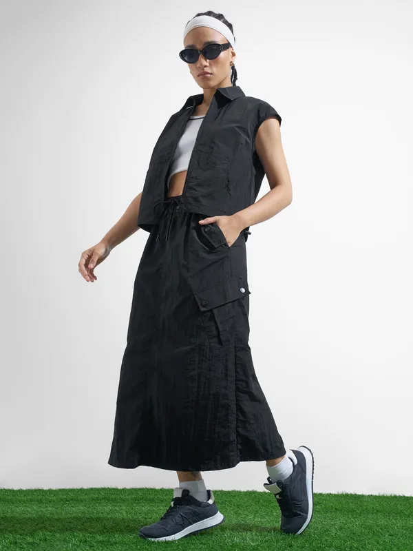 Street By Tokyo Talkies Women Black Midi Skirt