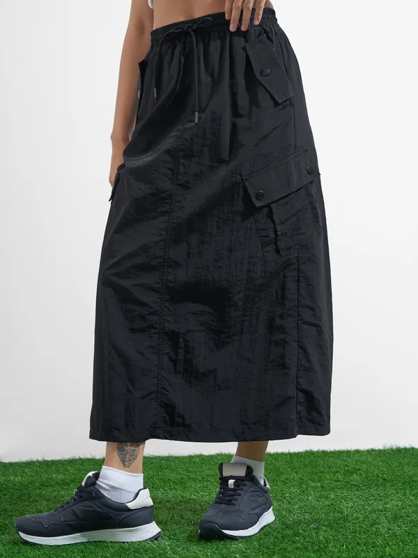 Street By Tokyo Talkies Women Black Midi Skirt