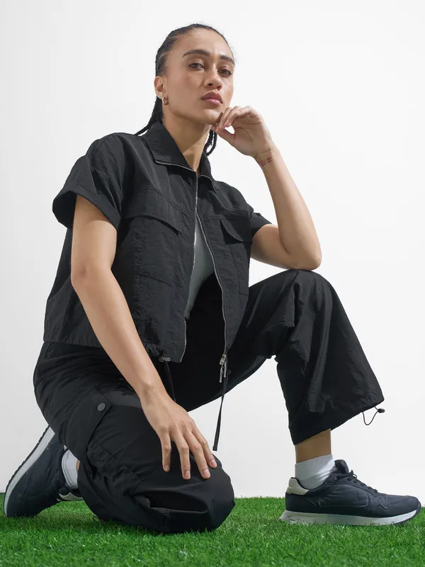 Street By Tokyo Talkies Women Black Solid Shirt Style Top