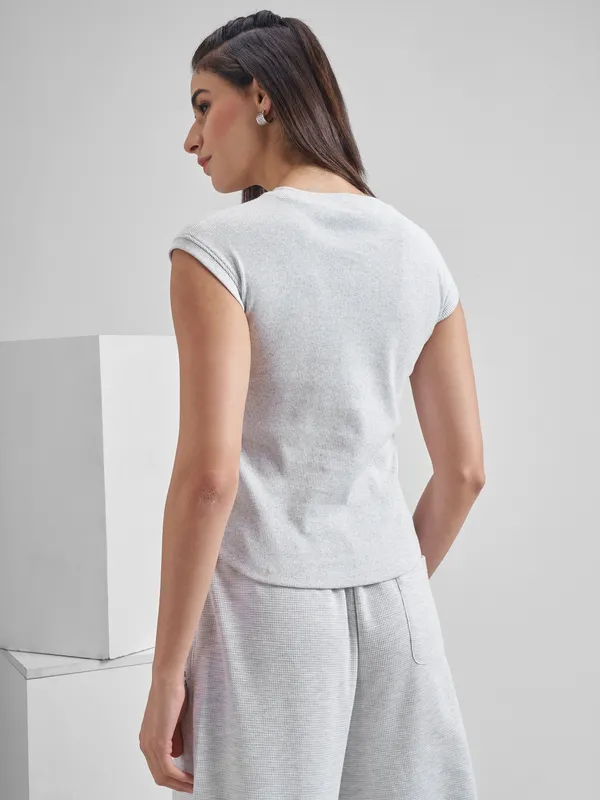 Street By Tokyo Talkies Women Grey Solid Regular Top