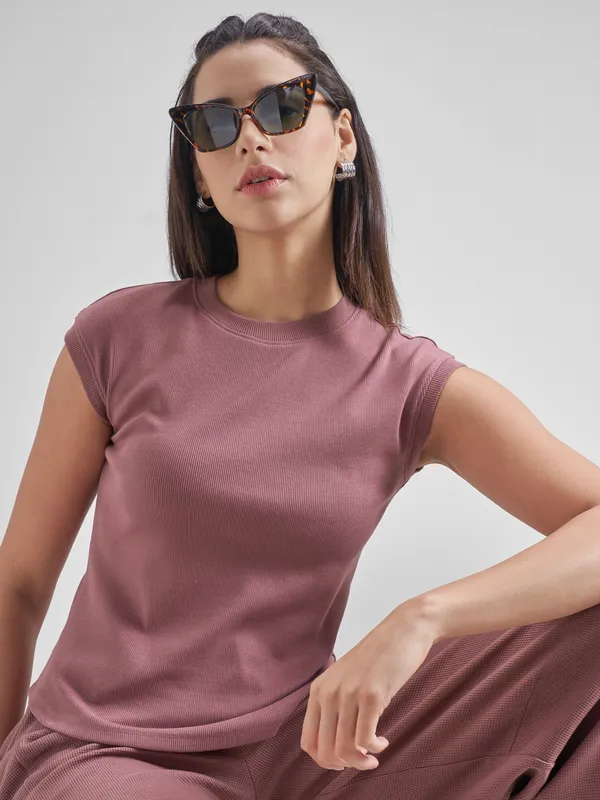 Street By Tokyo Talkies Women Mauve Solid Regular Top