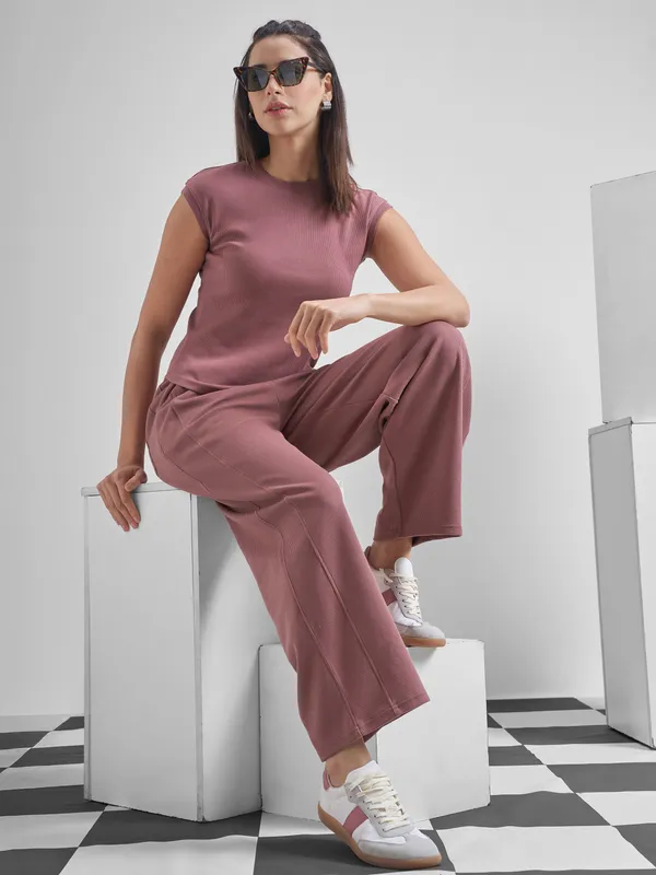 Street By Tokyo Talkies Women Mauve Solid Regular Top