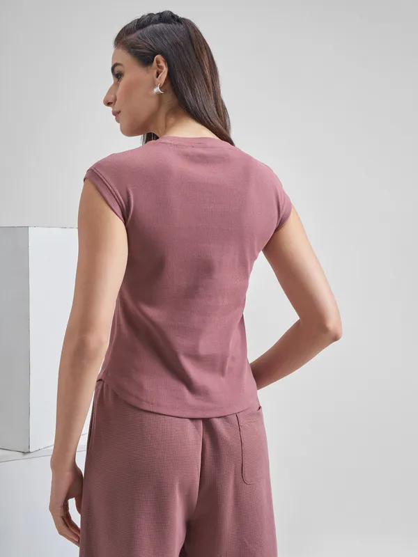 Street By Tokyo Talkies Women Mauve Solid Regular Top