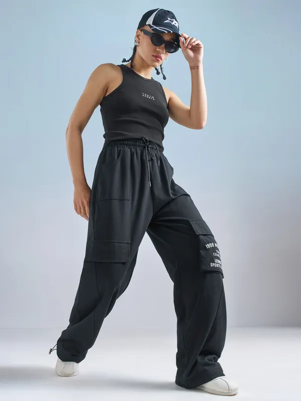 Street By Tokyo Talkies Women Black Solid Regular Top