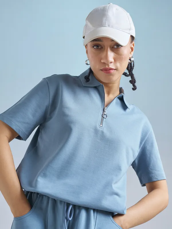 Street By Tokyo Talkies Women Blue Solid Regular Top