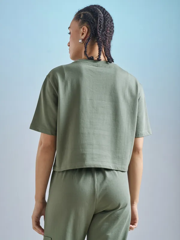 Street By Tokyo Talkies Women Olive Solid Regular Top