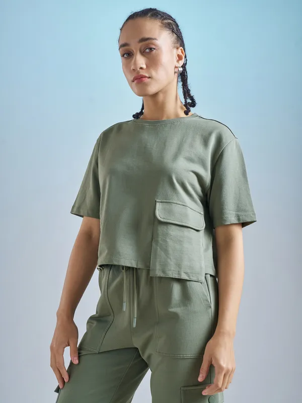 Street By Tokyo Talkies Women Olive Solid Regular Top