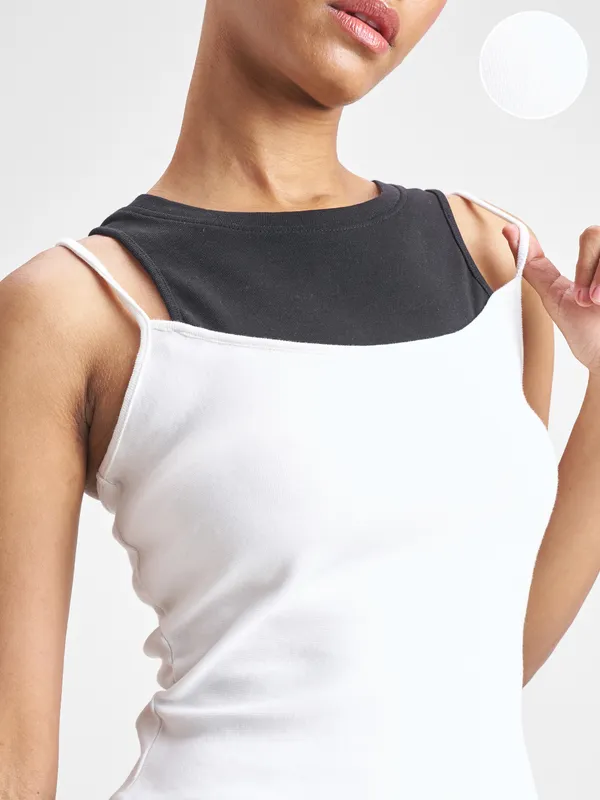 Street By Tokyo Talkies Women White Solid Tank Top