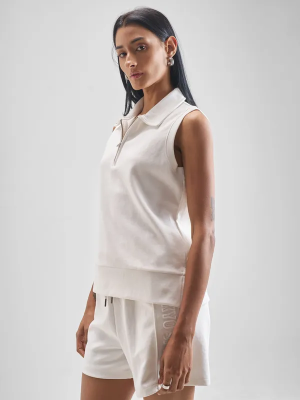 Street By Tokyo Talkies Women White Solid Regular Top