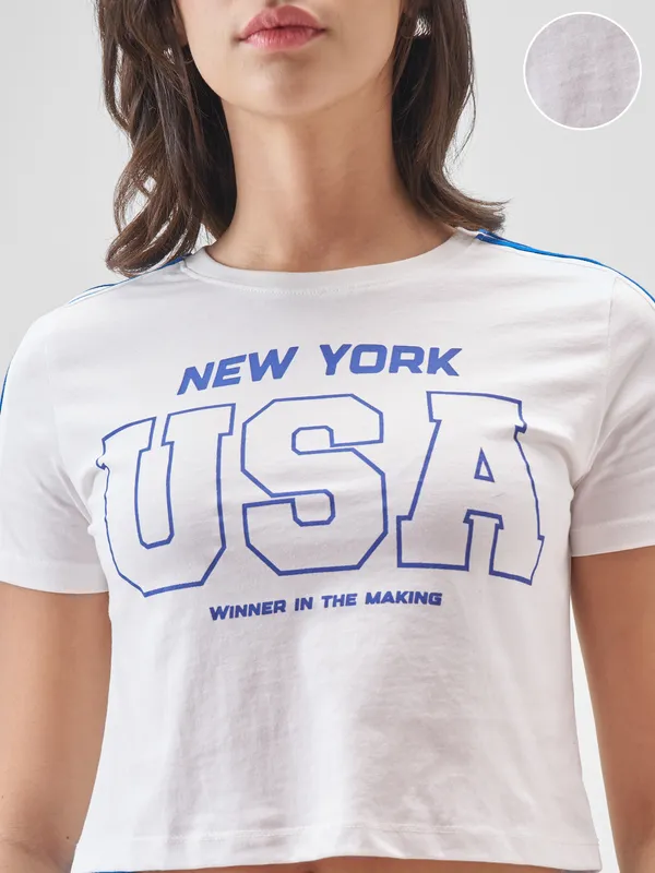 Street By Tokyo Talkies Women White Printed Round Neck T-Shirt