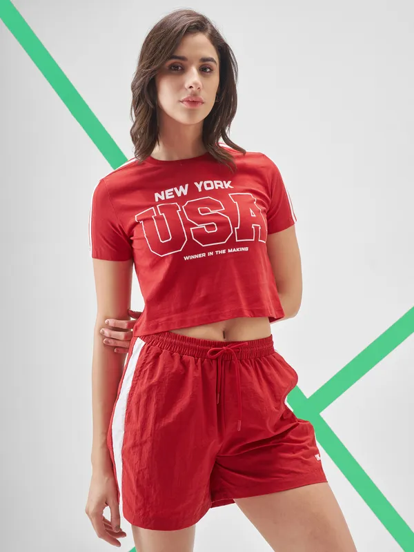 Street By Tokyo Talkies Women Red Printed Round Neck T-Shirt