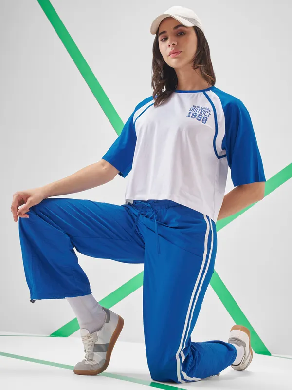 Street By Tokyo Talkies Women White Printed Round Neck T-Shirt