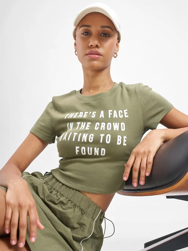 Street By Tokyo Talkies Women Olive Printed Round Neck T-Shirt