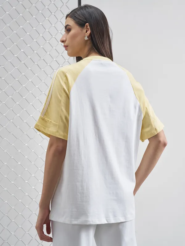 Street By Tokyo Talkies Women White Printed Round Neck Oversized Fit T-Shirt