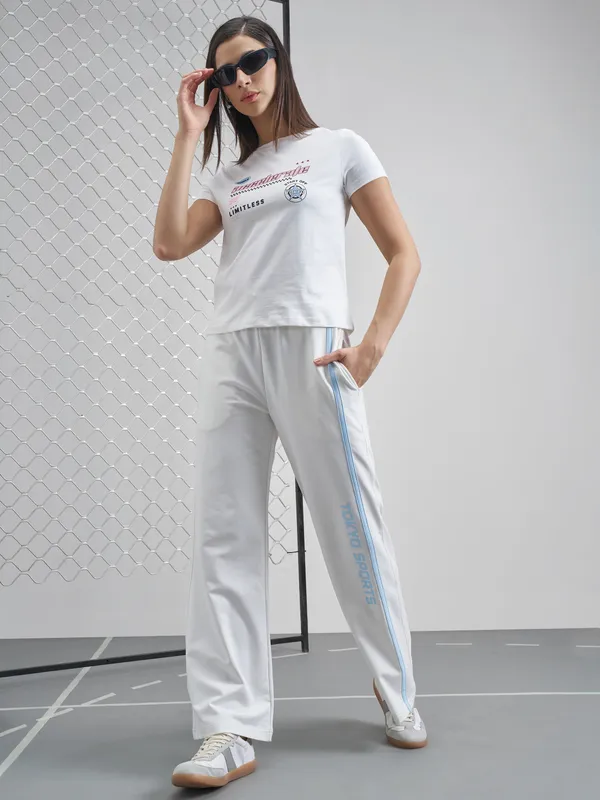 Street By Tokyo Talkies Women White Printed Round Neck T-Shirt