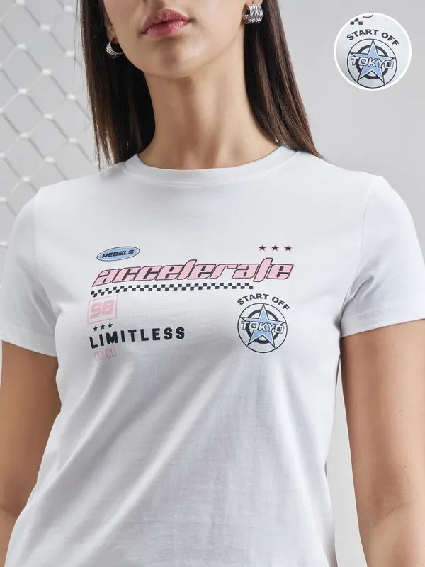 Street By Tokyo Talkies Women White Printed Round Neck T-Shirt