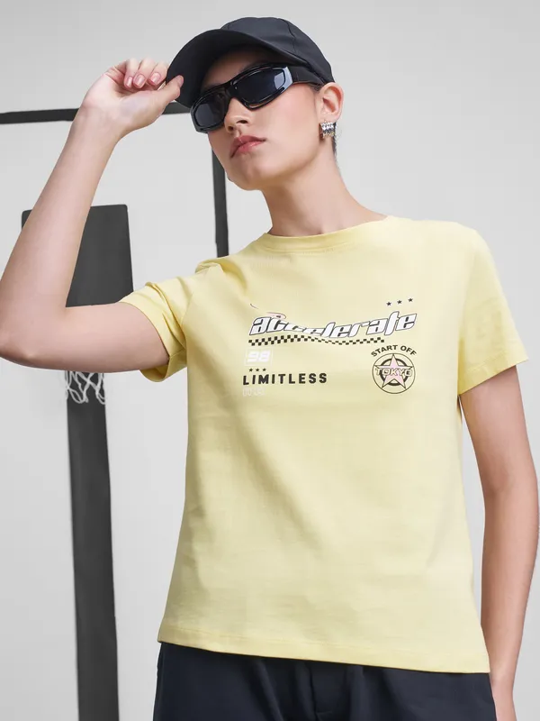 Street By Tokyo Talkies Women Yellow Printed Round Neck T-Shirt