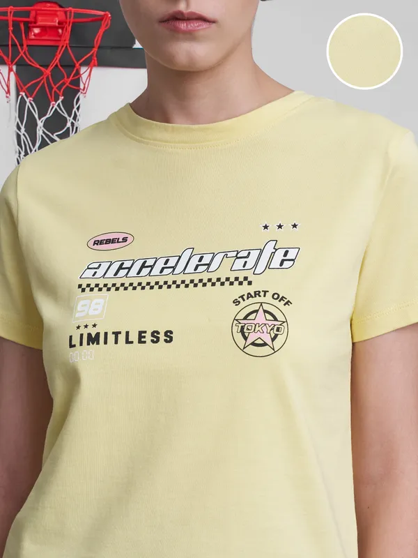 Street By Tokyo Talkies Women Yellow Printed Round Neck T-Shirt