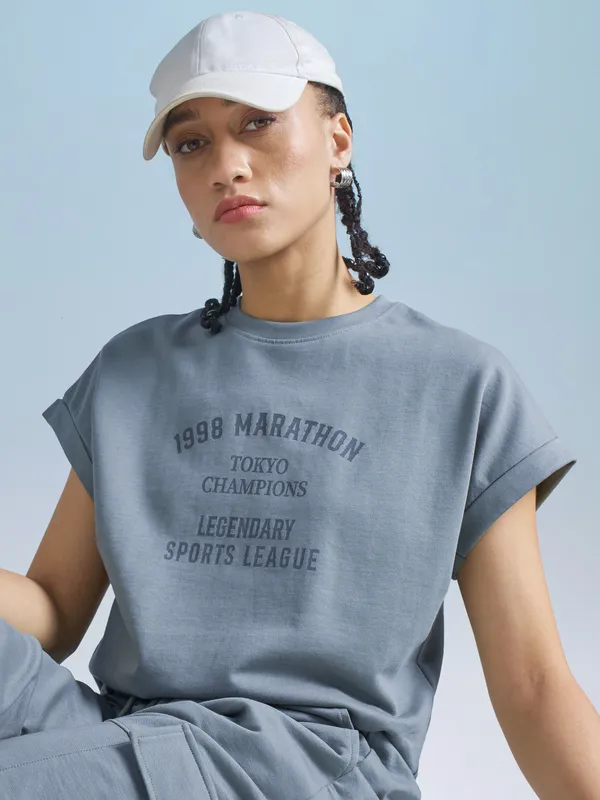 Street By Tokyo Talkies Women Blue Printed Round Neck T-Shirt