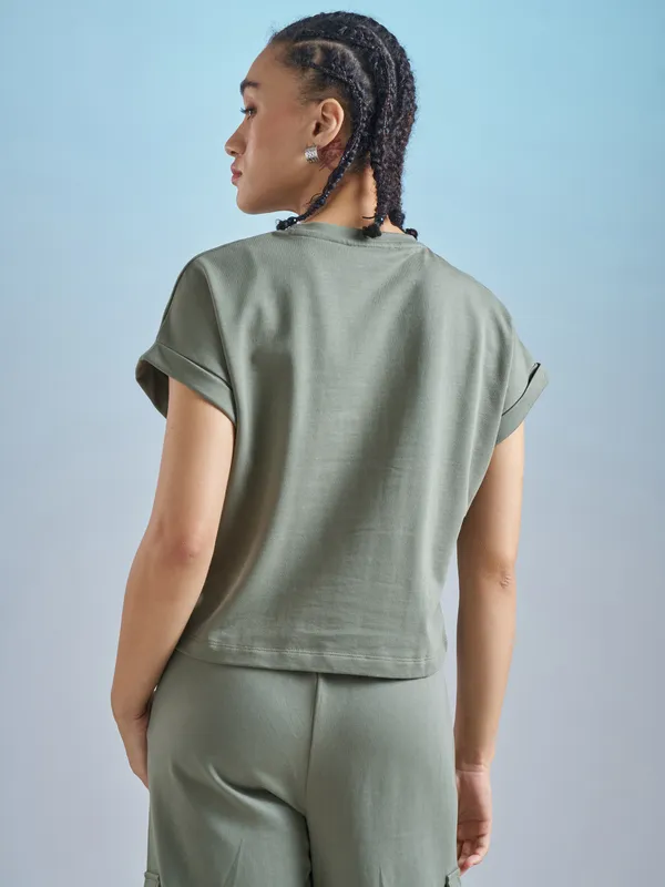 Street By Tokyo Talkies Women Olive Printed Round Neck T-Shirt