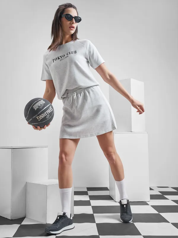 Street By Tokyo Talkies Women Grey Printed Round Neck T-Shirt