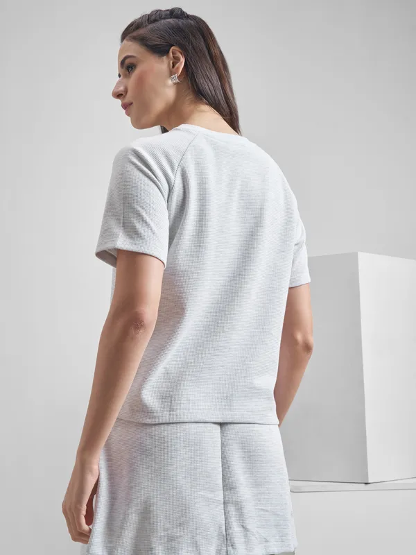 Street By Tokyo Talkies Women Grey Printed Round Neck T-Shirt