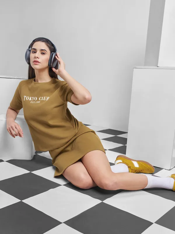 Street By Tokyo Talkies Women Brown Printed Round Neck T-Shirt