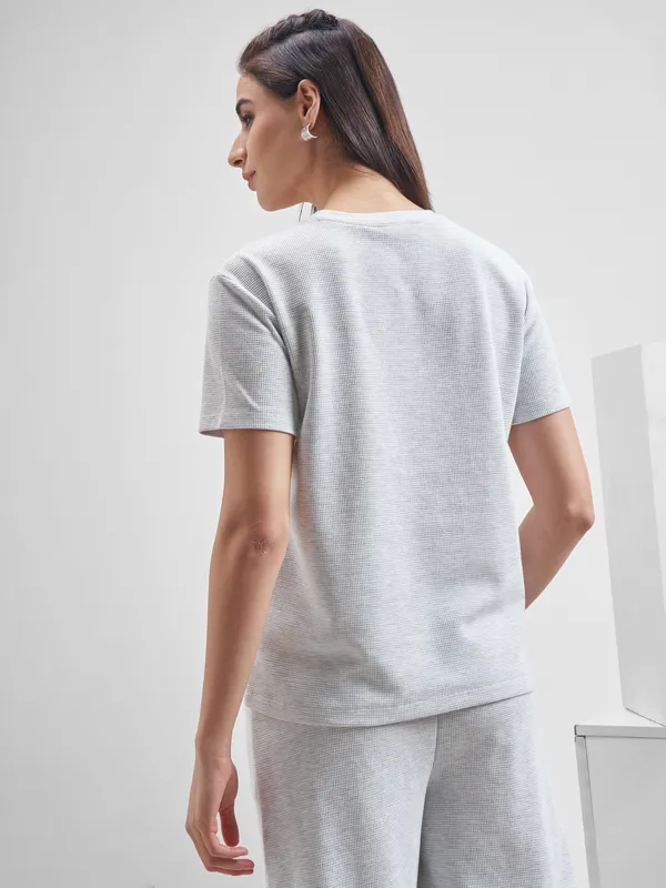 Street By Tokyo Talkies Women Grey Printed Round Neck T-Shirt