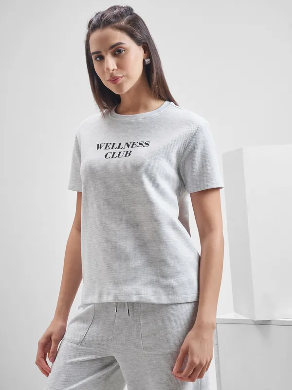 Street By Tokyo Talkies Women Grey Printed Round Neck T-Shirt