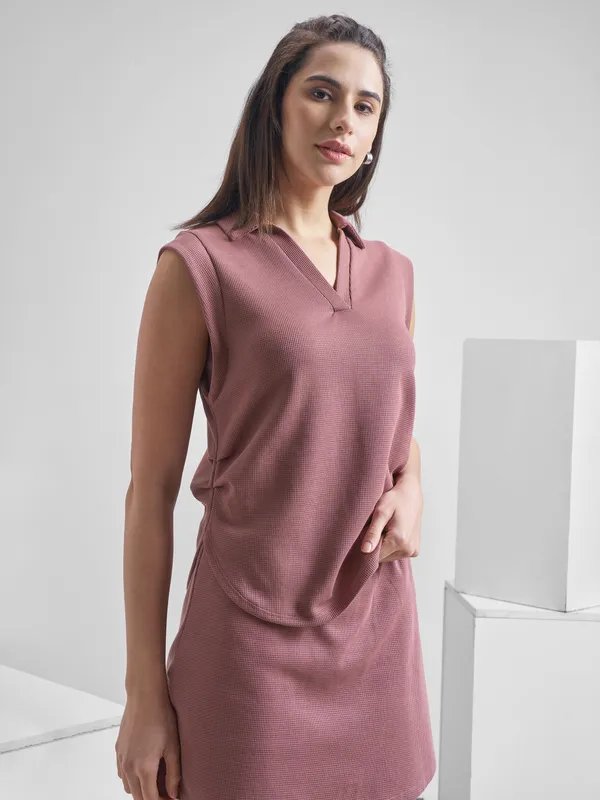 Street By Tokyo Talkies Women Purple Solid Polo Collar Oversized Fit T-Shirt