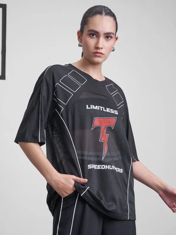 Street By Tokyo Talkies Women Black Printed Round Neck Oversized Fit T-Shirt