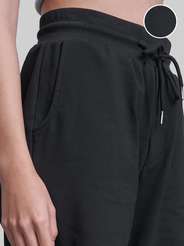 Street By Tokyo Talkies Women Black Regular Fit Bermuda Shorts