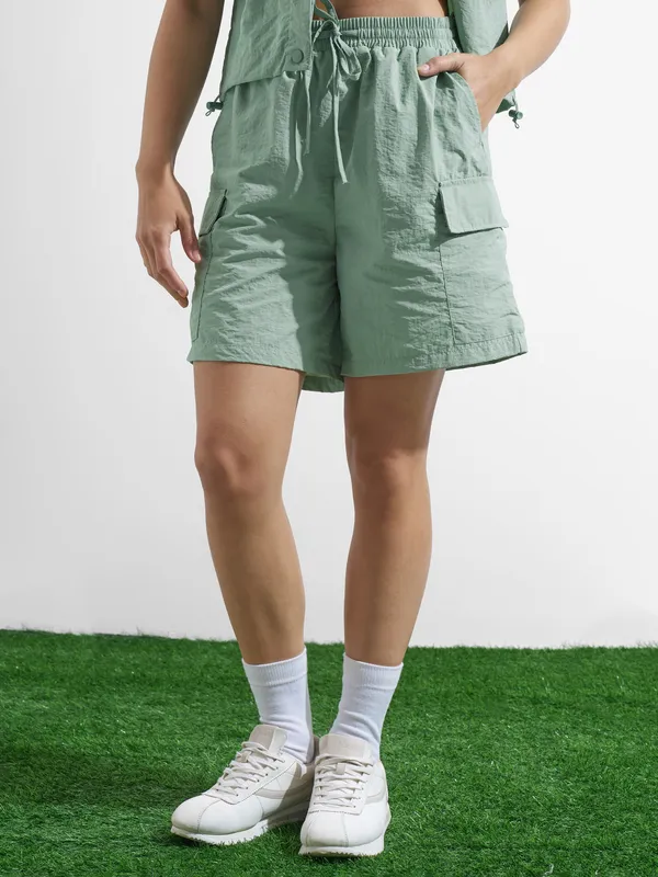 Street By Tokyo Talkies Women Green Regular Fit Shorts
