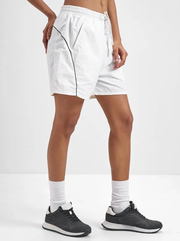 Street By Tokyo Talkies Women White Regular Fit Shorts