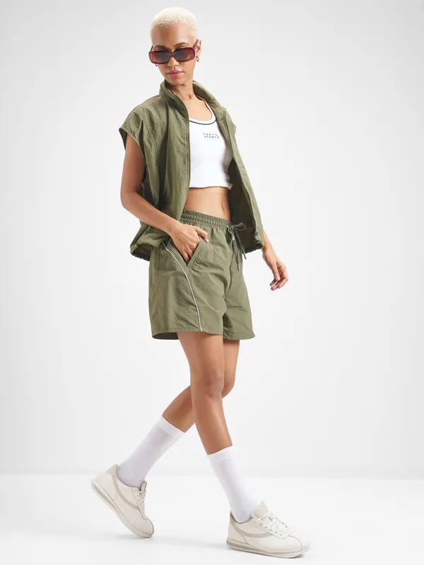 Street By Tokyo Talkies Women Green Regular Fit Shorts