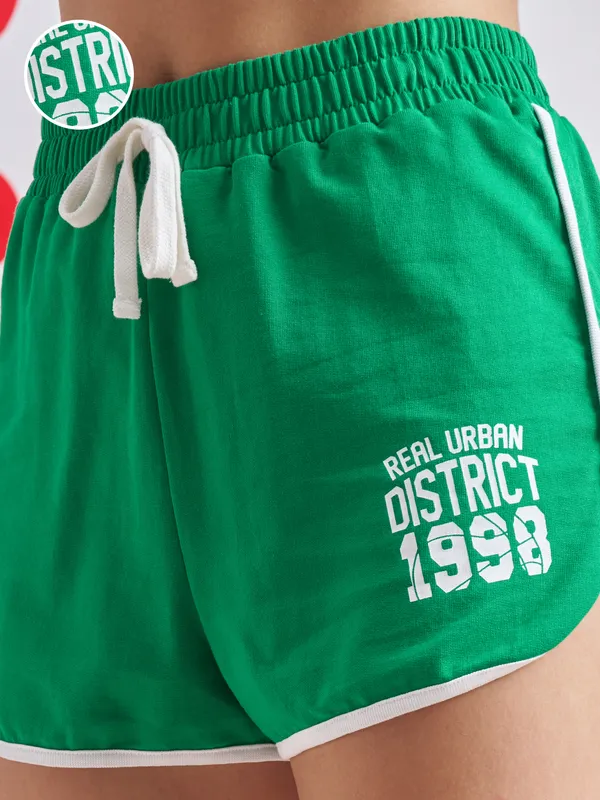 Street By Tokyo Talkies Women Green Regular Fit Shorts