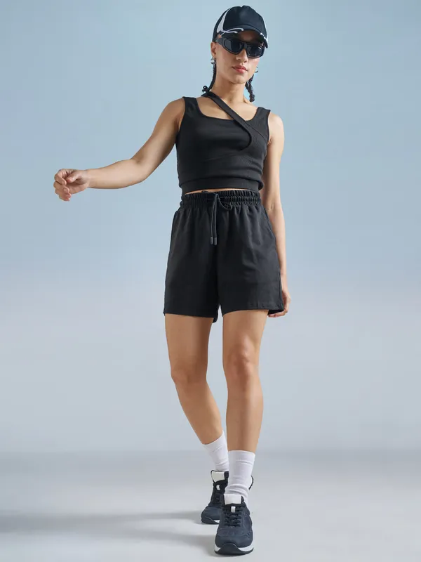 Street By Tokyo Talkies Women Black Relaxed Fit Cargo Shorts