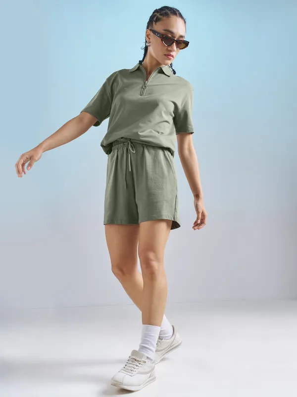 Street By Tokyo Talkies Women Olive Relaxed Fit Shorts