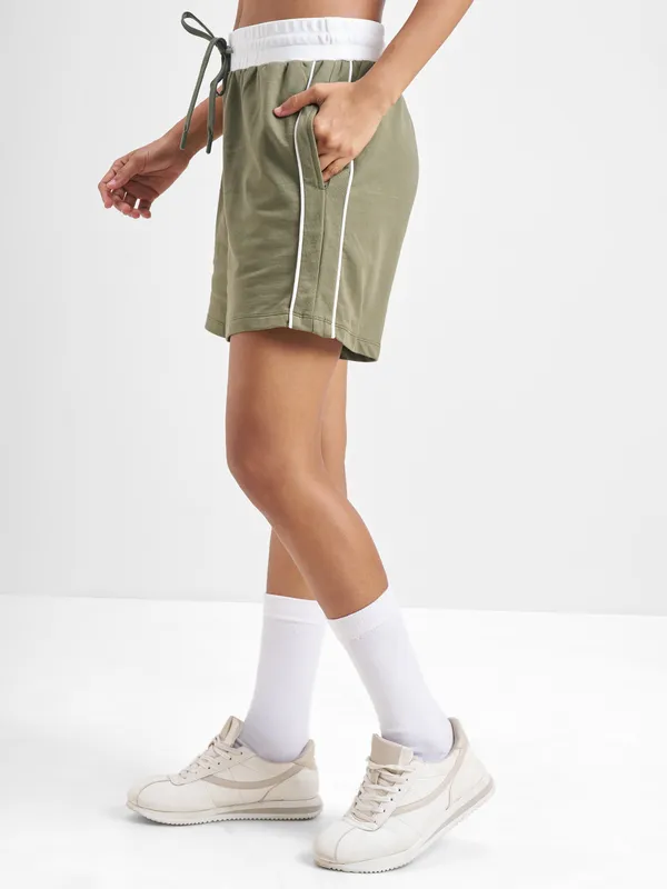 Street By Tokyo Talkies Women Olive Relaxed Fit Shorts