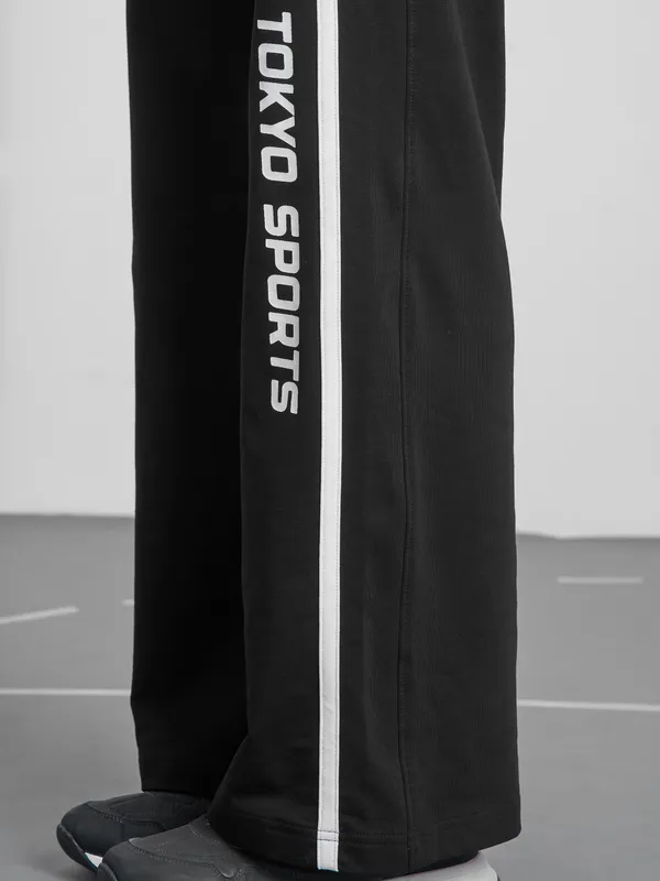 Street By Tokyo Talkies Women Black Regular Fit Track Pant