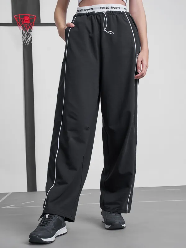 Women Relaxed Fit Track Pant