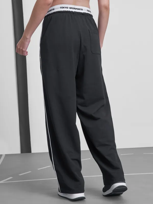 Women Relaxed Fit Track Pant