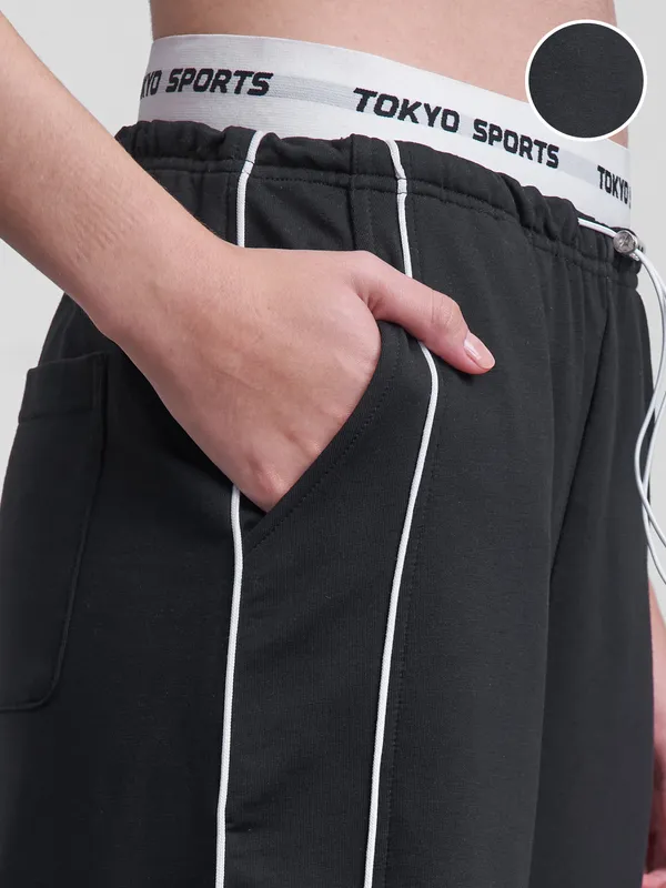 Women Relaxed Fit Track Pant